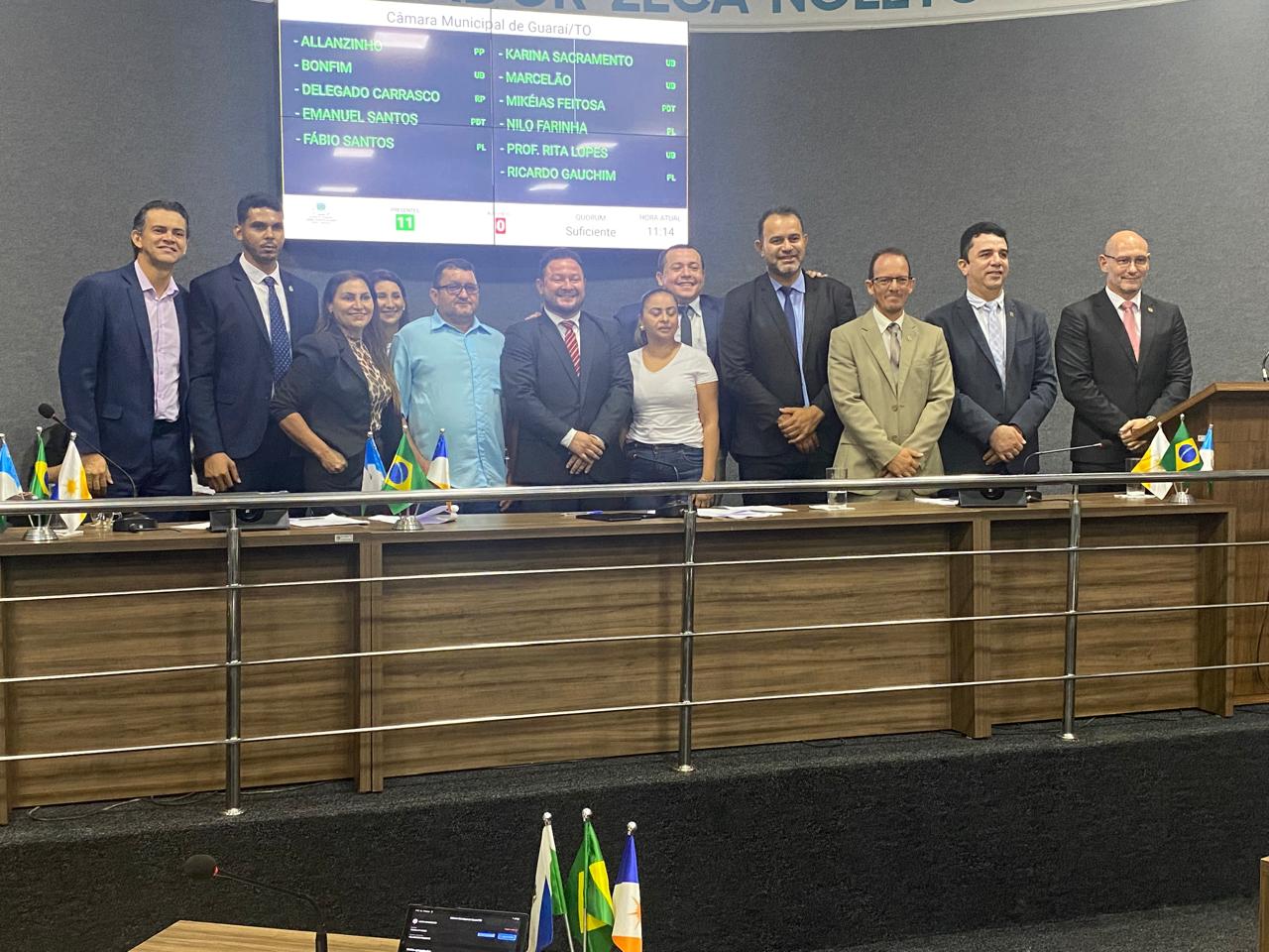 Servidores da secretária de Saúde, estiveram presentes na 2ª Sessão Ordinária do 8º Período, que também contou com a participação do secretário de Obras e votação de projeto em apoio à APAE