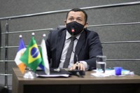 Vereador Mikéias Feitosa reivindica à BRK retirada de estação de tratamento de esgoto de dentro de  Guaraí